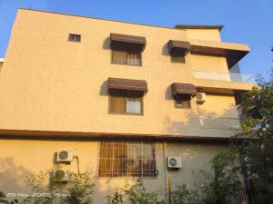 OSHO Villa Homestay Near Airport