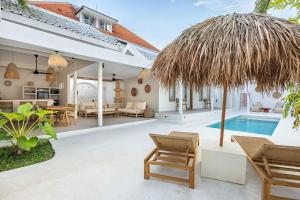 Casa Kokoon - NEW Bright & Quiet 2BR Mertanadi Seminyak with Private Pool and Parking