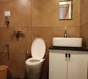 Anandavana Jungle Living By LexStays - Kanthalloor-Marayur