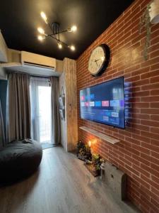 LIXURY SUITES in S Residence Condo Pasay City