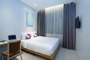 FOX Lite Hotel Cikarang