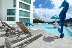Prime Location SeaView Suite C64 in Oceana Residence, 450m Beach