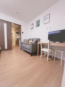 Osaka Ruyi House 102 can accommodate 4 people