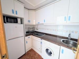 Beachfront apartment with garage