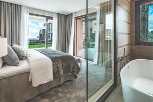 LO- Los Olivos Benahavis by Roomservices