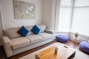 Sapphire House By Sasco