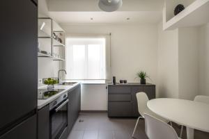 Ruggero City View apartment by Wonderful Italy