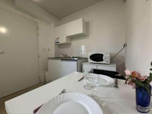 Studio LA ROCHELLE - LR060-A06