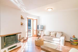 GuestHost - Casa Bar 2 - Stylish Apartment Lake Como