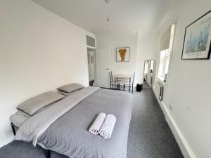 Beautiful Large Room in Central London - Priváty, Londýn