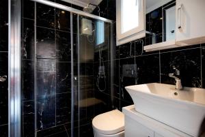 Unique C - 4 Bedroom Private Villa in Quiet Area of Ovacik