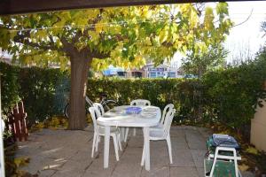 Confortable Maison avec Mezzanine donnant sur la marina Saint Cyprien sc105-013