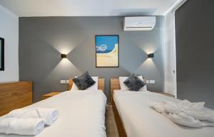 Kuya Duplex Penthouse with Private Heated Pool and City Views