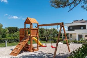 Luxurious Villa Laurea near Labin with Pool, Sauna & Sea View