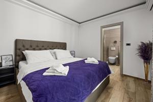 Villa Speranza with Illuminated Pool