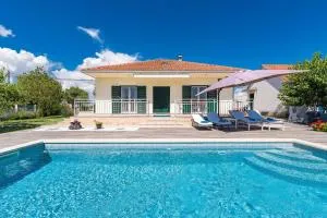 Rural Holiday Home Endi - Sedramić