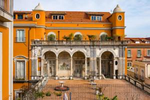 Palazzo Maddaloni Sweet Home By NapoliApartments