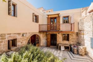Villa Chrisoula | Avalon Residence room in Avalon Boutique Suites Hotel