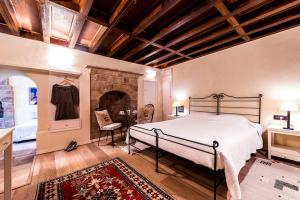 Mythos Junior Suite with Spa Tub room in Avalon Boutique Suites Hotel