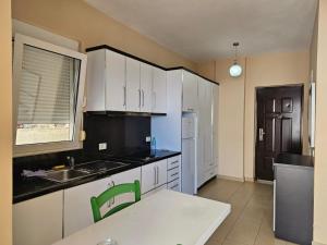 Sunrise Apartments in Saranda