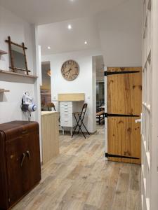 Maisons de vacances Maison avec terrasse, 10 couchages, a 200 m de la plage : photos des chambres