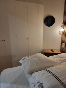 Appartement avec loggia vue mer port Maria