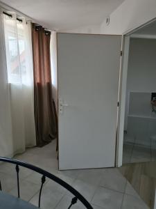 Appartements Appartement T2 spacieux a FREHEL mieux vaut reserver via RBNB : photos des chambres