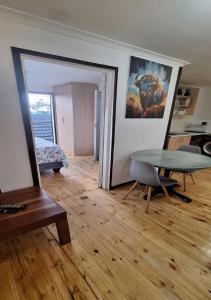 Jukskei Stay - Buffalo