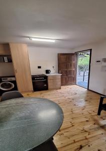 Jukskei Stay - Buffalo