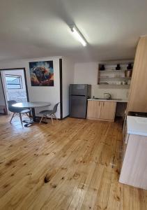 Jukskei Stay - Buffalo