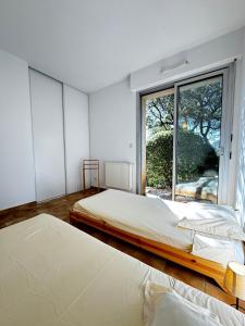 Villas LE SIG - Piscine - Jardin - 6 Chambres : photos des chambres