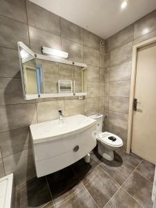Villas LE SIG - Piscine - Jardin - 6 Chambres : photos des chambres