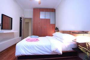 Elysium- White Tower