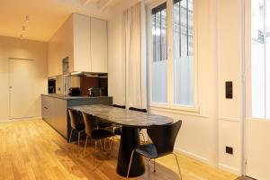 Pick A Flats Apartment in Montmartre - Rue des Martyrs