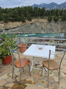 Honey-House “Kastrioti”