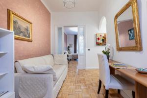 Urbana Apartment Colosseum