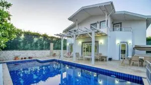 Fethiye Yaniklar 4 Bedroom Villa 8935 - 雅尼克拉