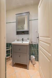 B&B / Chambres d'hotes Villa Les Mimosas - 3 chambres d-hotes : photos des chambres