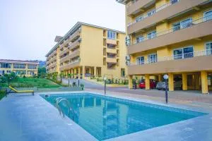 Alaya Stays 1 BHK with Balcony & Pool - Veera Marina - Goa
