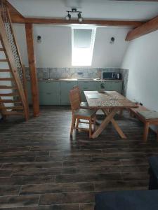 APARTMAJI VITEZ Apartma 4 