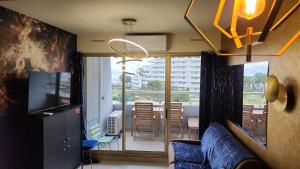 LASTRONAUTE - Balcon vue mer - CLIM - place parking privée - Marina baie des anges