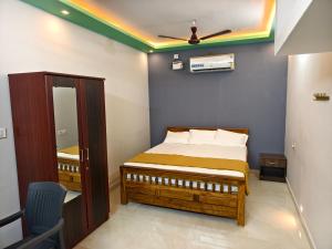 Shiva Ramana Home Stay