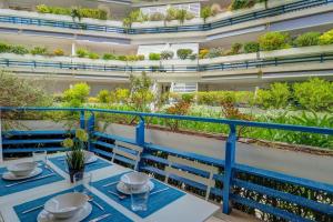 Luxury Seaview Apartment by Hello Homes Sitges - 4hvězdičkové hotely ve městě Sitges