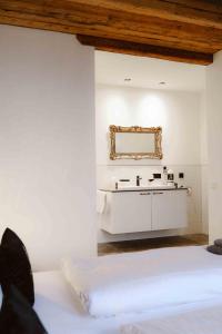 Luxurious Castle Retreat in Austria Innviertler Versailles with Nearby Spas