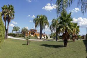 Villa Carrino by MMega