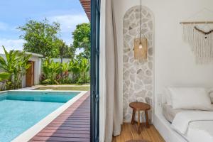 Mediterranean 2BR Villa Ellure Ember with Pool & Lush Garden