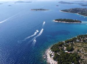 Pansion Stones Murter