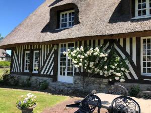 Maisons de vacances Chaumiere normande, les pommiers proches de la mer : photos des chambres