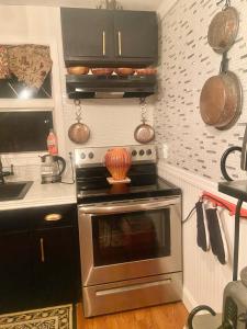 Elegantly English Catskills