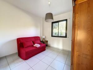 Villa dexception avec Piscine et Jardin